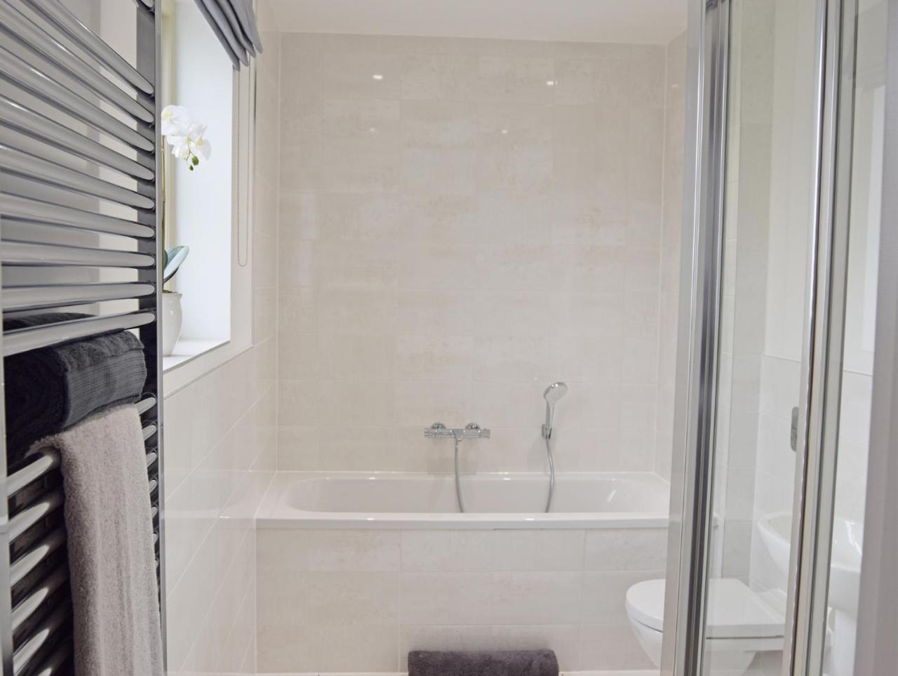 Villa Hawthorn à Cheltenham Extérieur photo